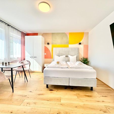 Stylische Wohnung Mit Balkon Viena Exterior foto