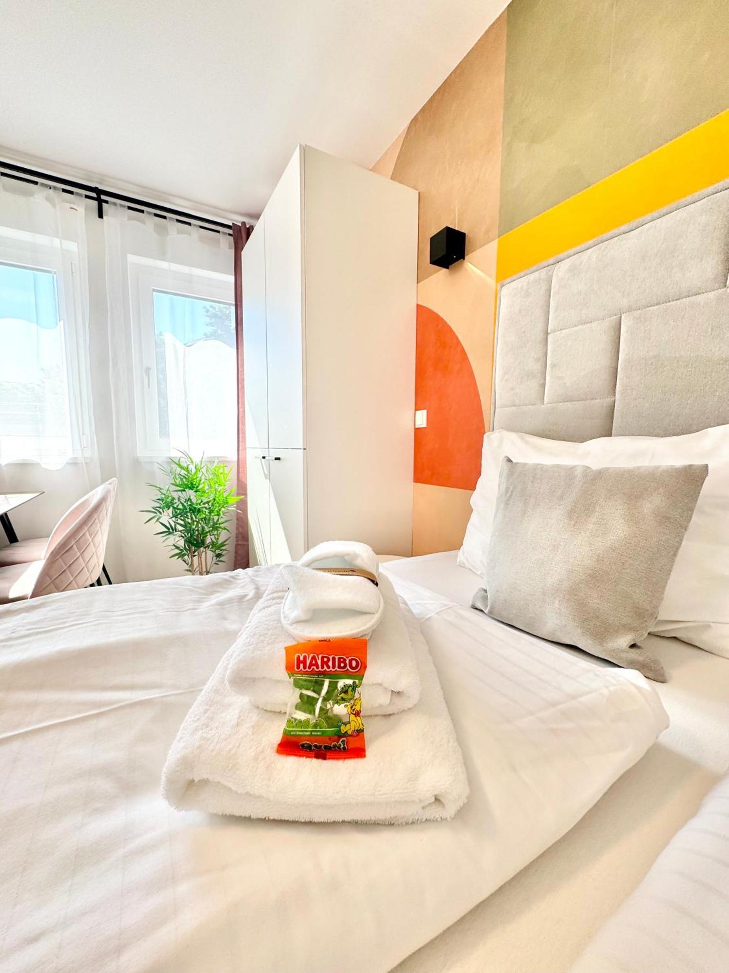 Stylische Wohnung Mit Balkon Viena Exterior foto